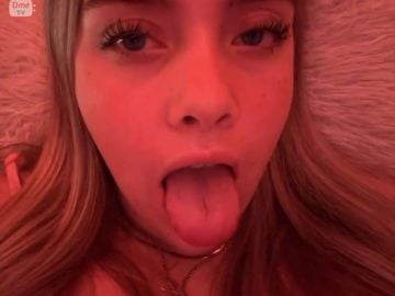 cute-girl-watches-me-cum_720p