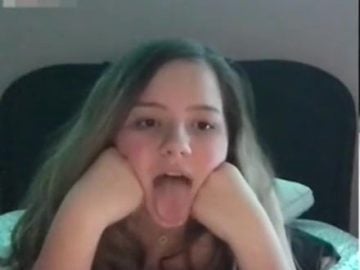 kingdickflash-cutest-teen-wants-facial
